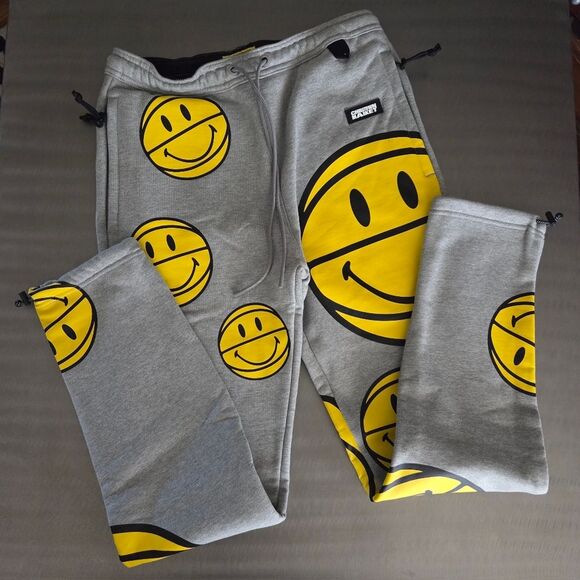 Converse x Chinatown Market Basketball Smile All-over Print Fleece Sweat Pants S - Picture 1 of 16